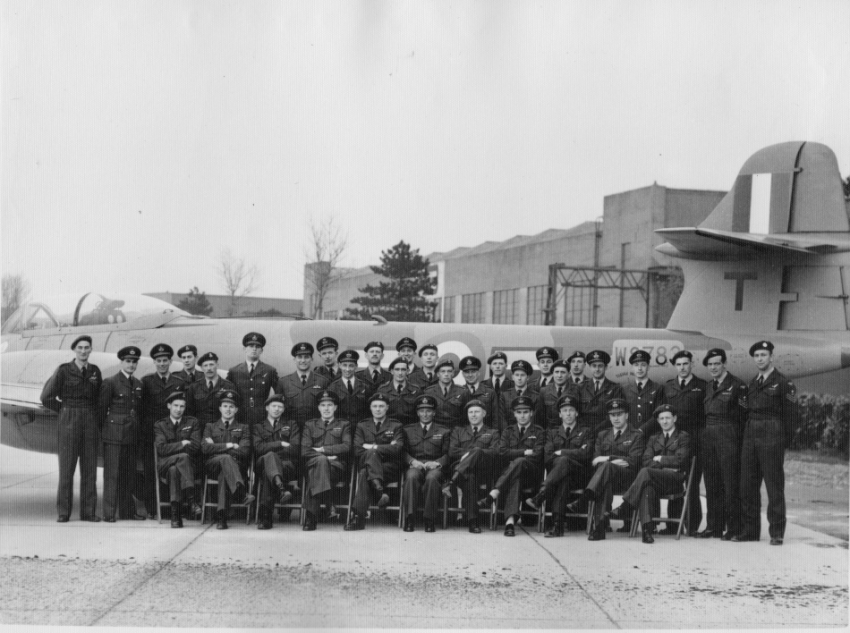 152 Sqn087A